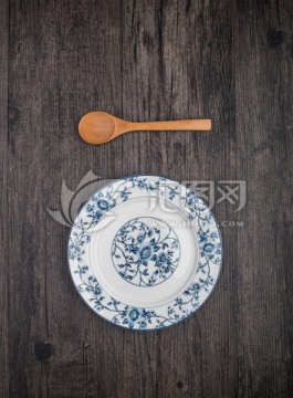 盘子和勺子