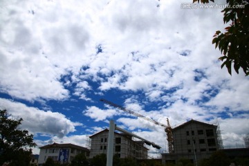 丽江古城上空的蓝天