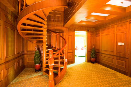 红木楼梯