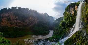 马岭河大峡谷瀑布（高清）
