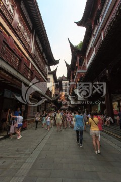上海豫园商城古街古建筑商铺