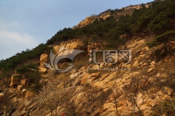 泰山峭壁风光