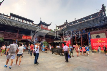 上海城隍庙大殿财神殿