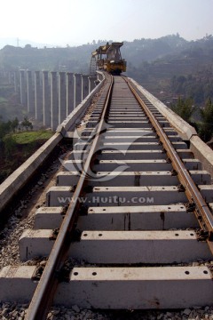 铁路建设