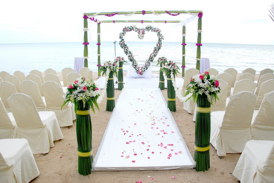 沙滩婚礼现场