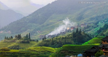 梯田古寨炊烟