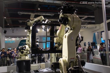 机器人汽车制造