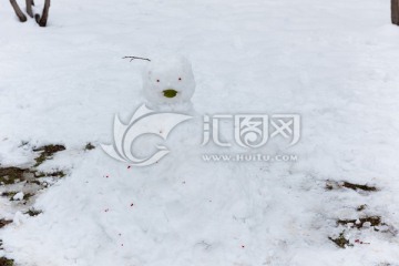 雪地上的雪人