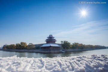 雪后的故宫角楼