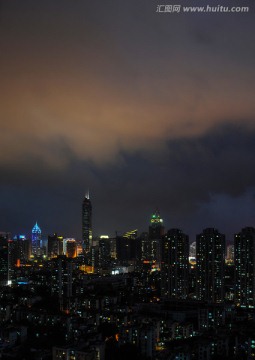 夜云深圳