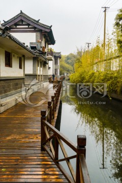 水上木栈道