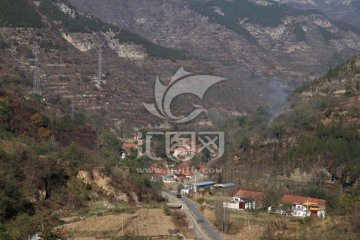 小山村