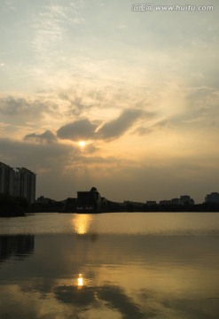 上海青浦夏阳湖 落日