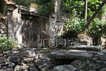 小山村