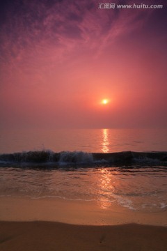 海上日出