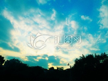 蓝色绚烂天空 壮丽天空背景