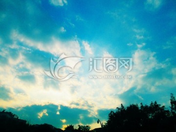 绚丽蓝色天空 波澜壮阔的天空