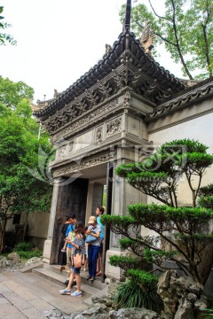 上海豫园正门门头砖雕