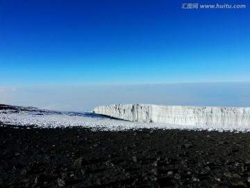 乞力马扎罗山上的雪