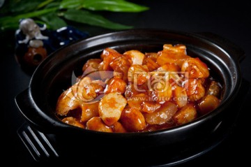 蒜子海参煲