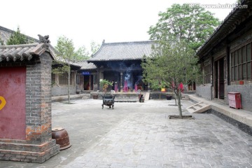 山西晋祠公园雨花寺