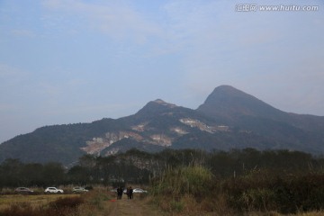 伤痕累累的武宁辽山