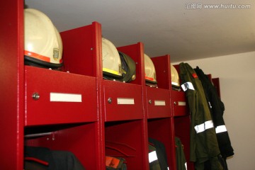 消防队用头盔和夹克