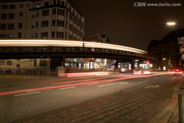 汉堡在夜间