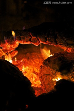 壁炉里的火
