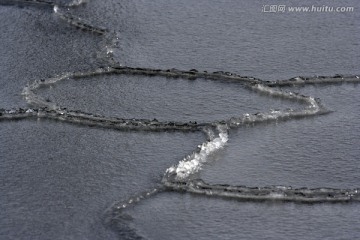 海面上冰的形成