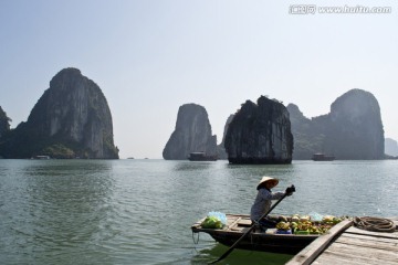 下龙湾船