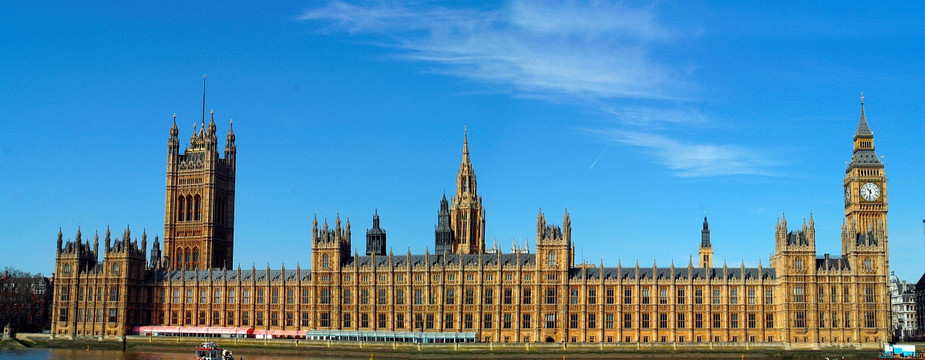 英国伦敦议会大厦。