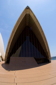 澳大利亚悉尼歌剧院。