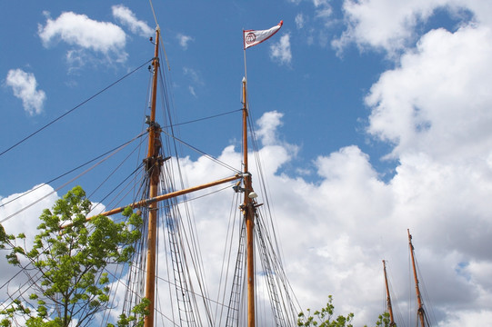 桅杆和索具一艘帆船