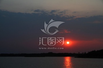 乌云 夕阳