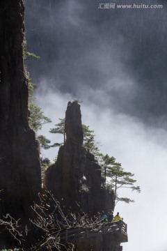 西海大峡谷 竖片 云雾缭绕