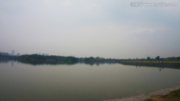 湖水