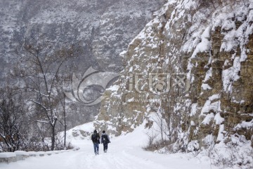 雪中行