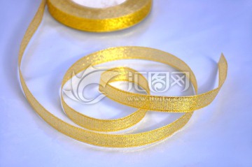 金色彩带