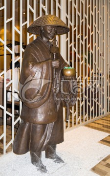 日本僧人雕塑