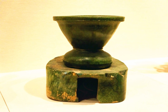 汉绿釉陶灶