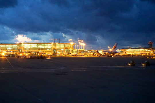 韩国仁川机场夜景航拍