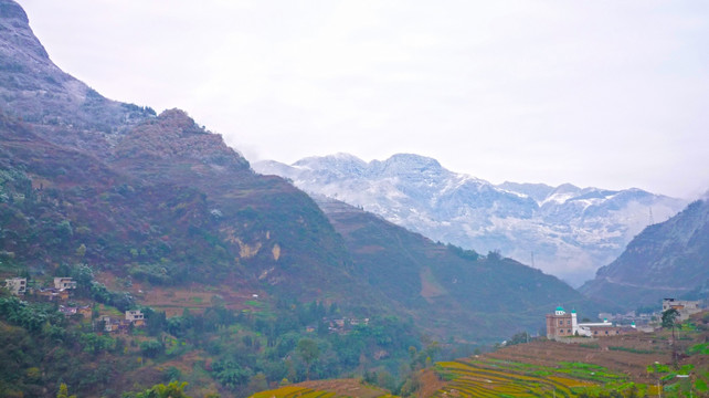 青林自然村 雪山 冬景 村落