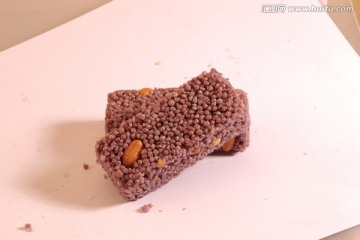 黑米花生酥
