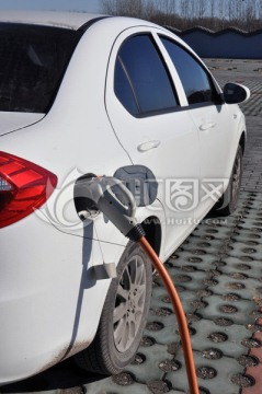 电动汽车 汽车充电 新能源