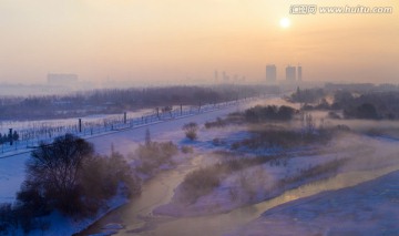 小河之晨