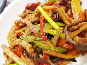 辣椒萝卜干炒肉丝 辣椒瘦肉丝