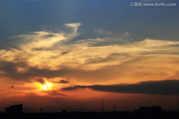 天空落日