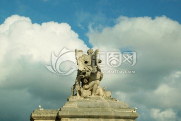 凡尔赛宫建筑雕塑 胜利女神像