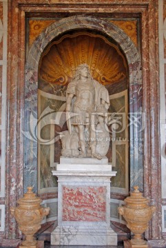 凡尔赛宫 路易十四像